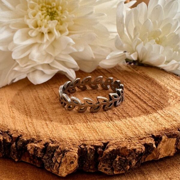 Anillo Hojitas