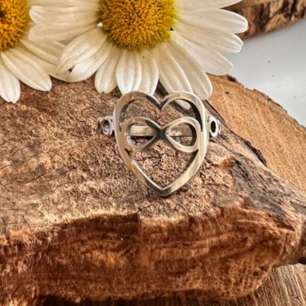 Anillo Corazon infinito