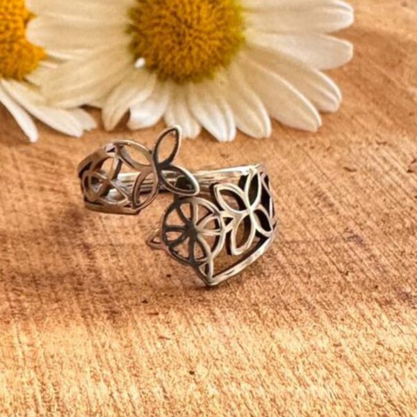 Anillo Cintillo Margarita de bruja