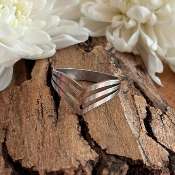 Anillo Triple v*
